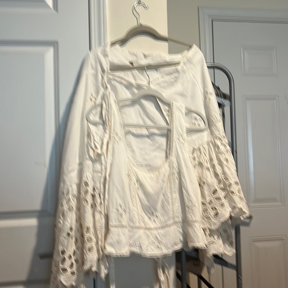 This is a gorgeous skirt set. It no longer fits me.